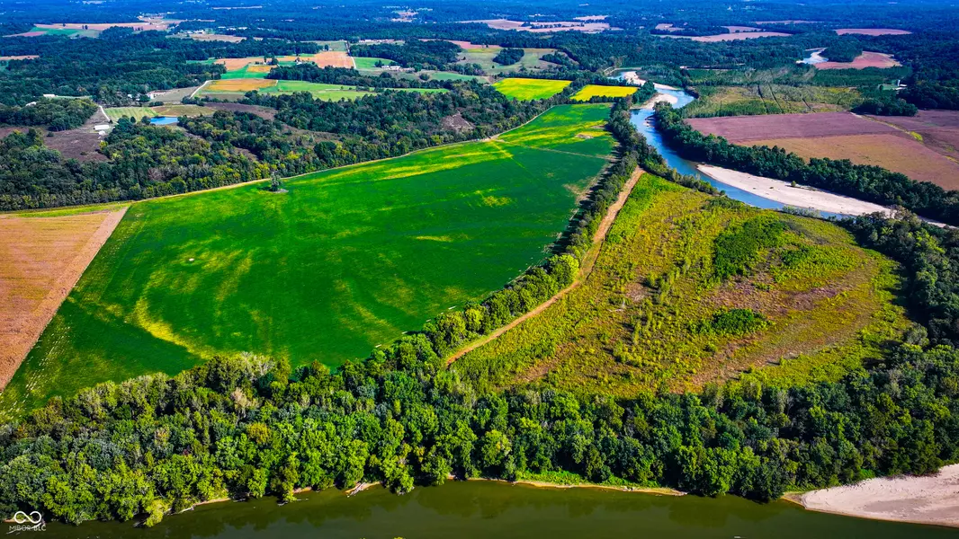 0 E 100 RD, Worthington, IN 47471