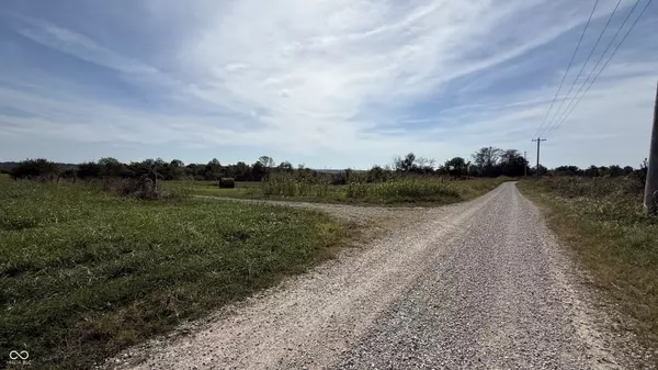 Worthington, IN 47471,2 E 100 RD