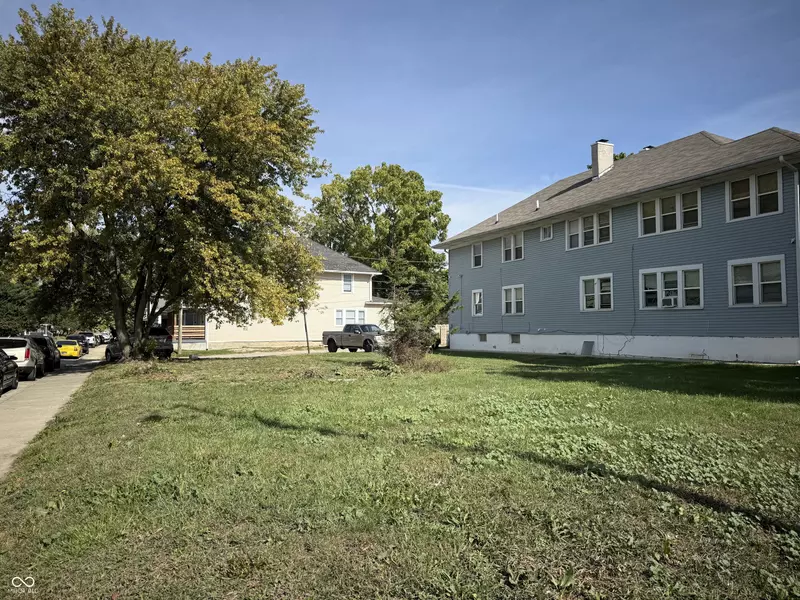 2002 E Washington ST, Indianapolis, IN 46201