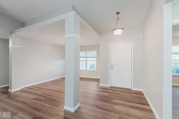Indianapolis, IN 46239,7831 Fox Glen DR