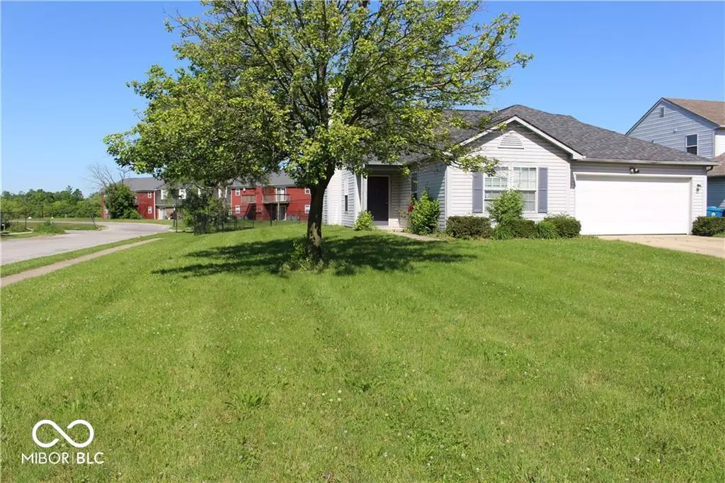 Indianapolis, IN 46235,3652 Lacebark DR