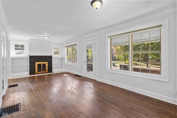 Indianapolis, IN 46219,33 N Ridgeview DR