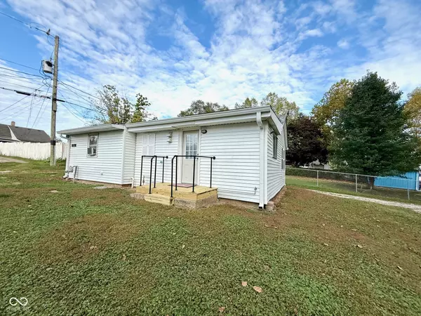706.5 John ST, Crawfordsville, IN 47933