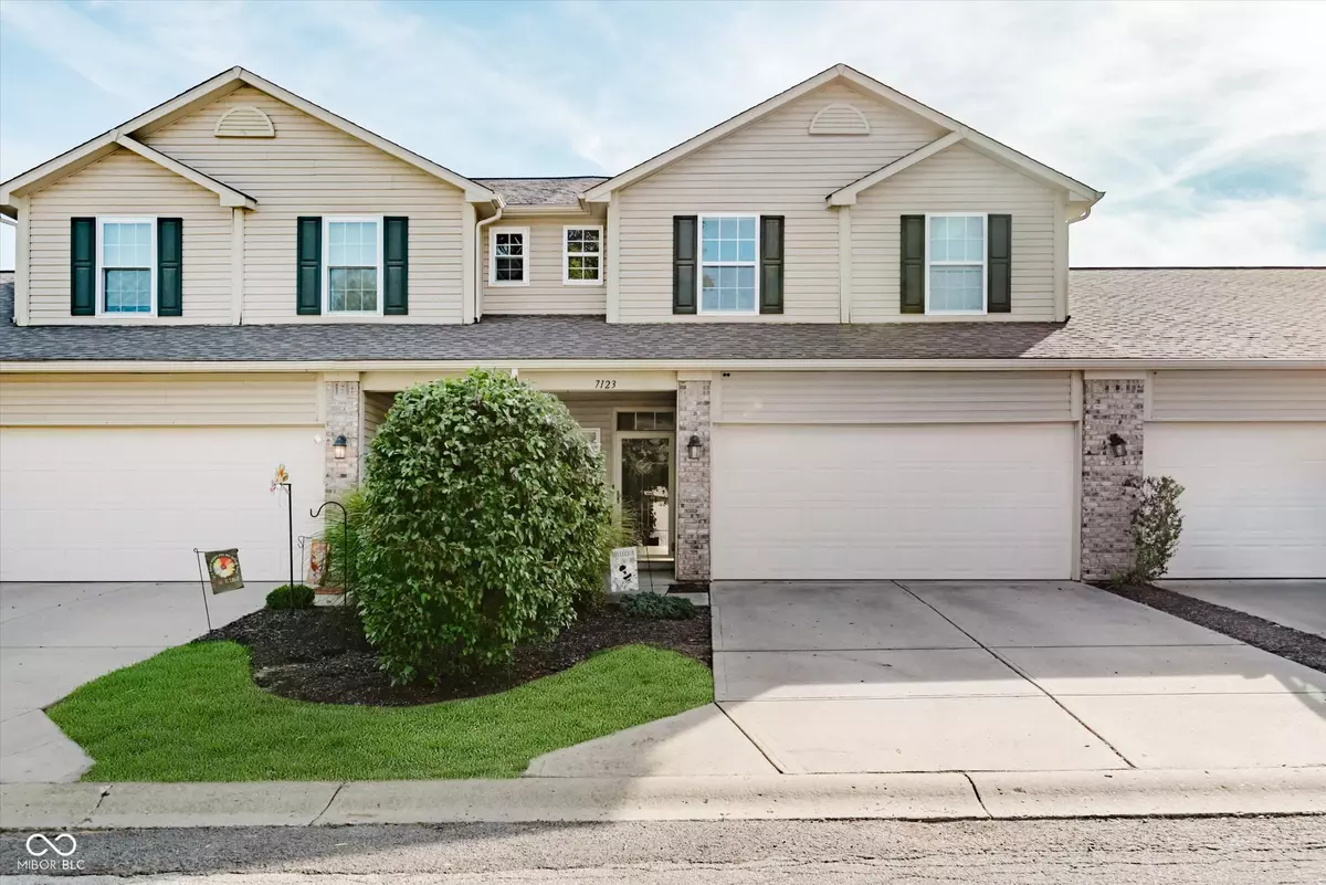 Indianapolis, IN 46217,7123 Forrester LN