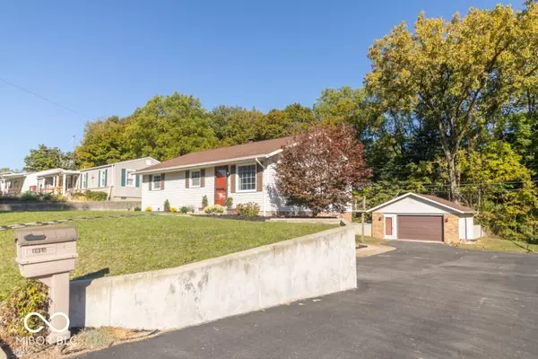 New Castle, IN 47362,1018 Sunset DR