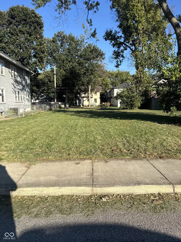 Indianapolis, IN 46205,3233 N Park AVE