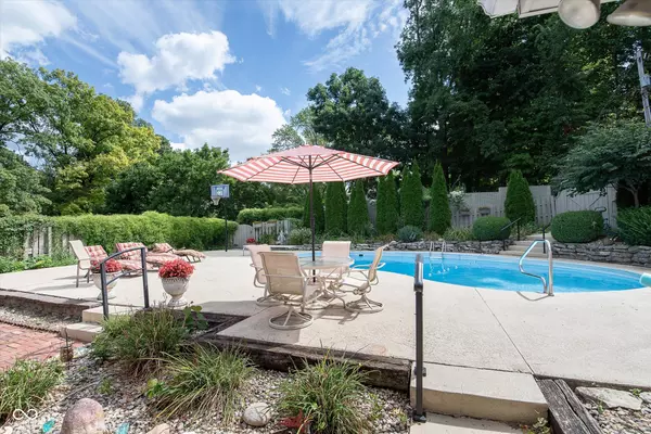 Carmel, IN 46032,253 Brierley WAY