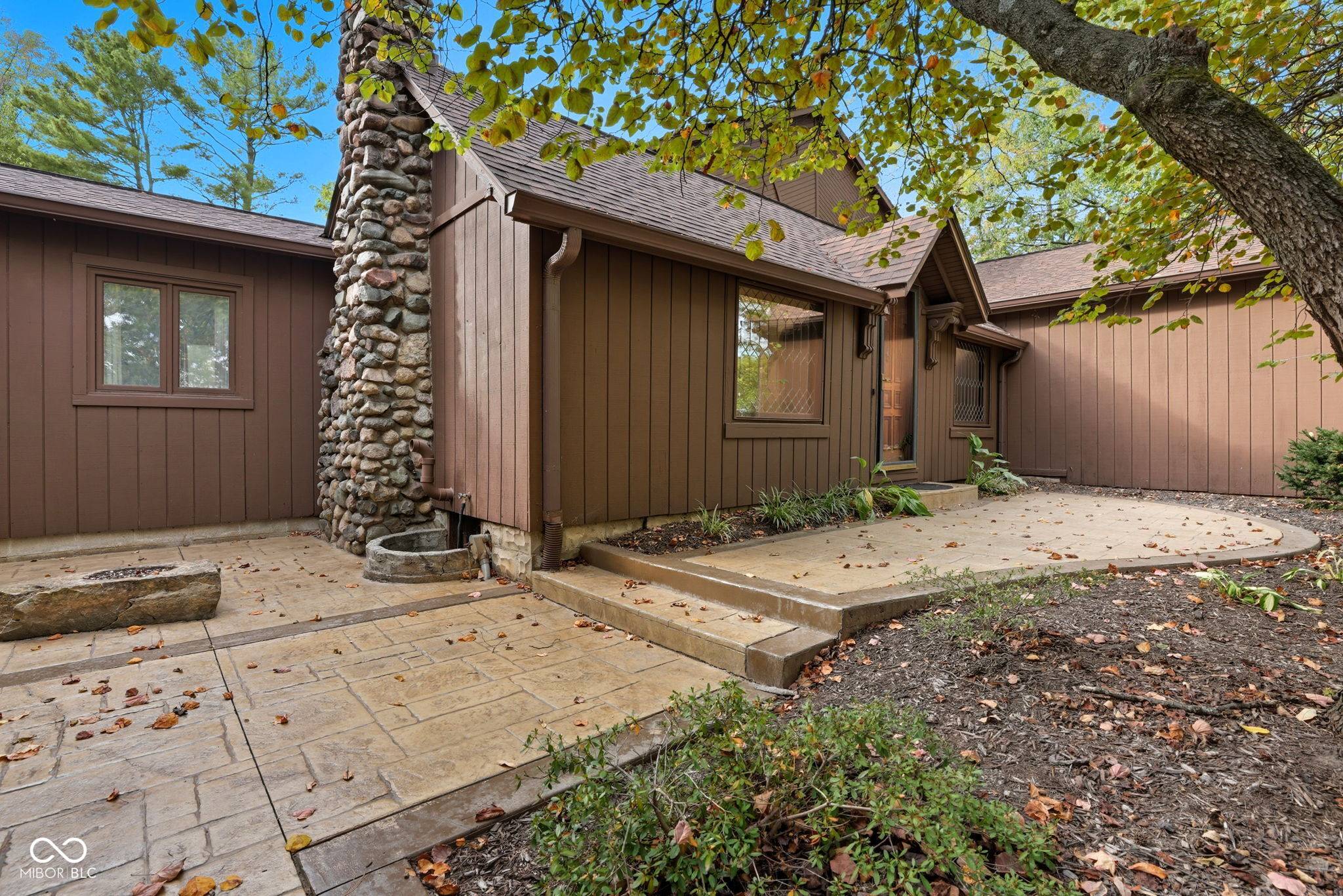 9850 Towne RD, Carmel, IN 46032