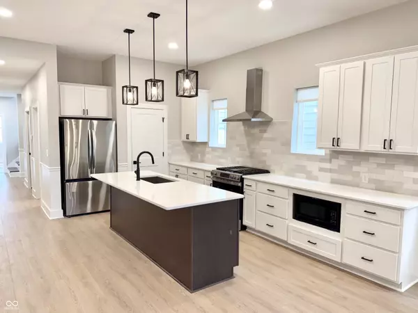 Indianapolis, IN 46205,2239 Carrollton AVE