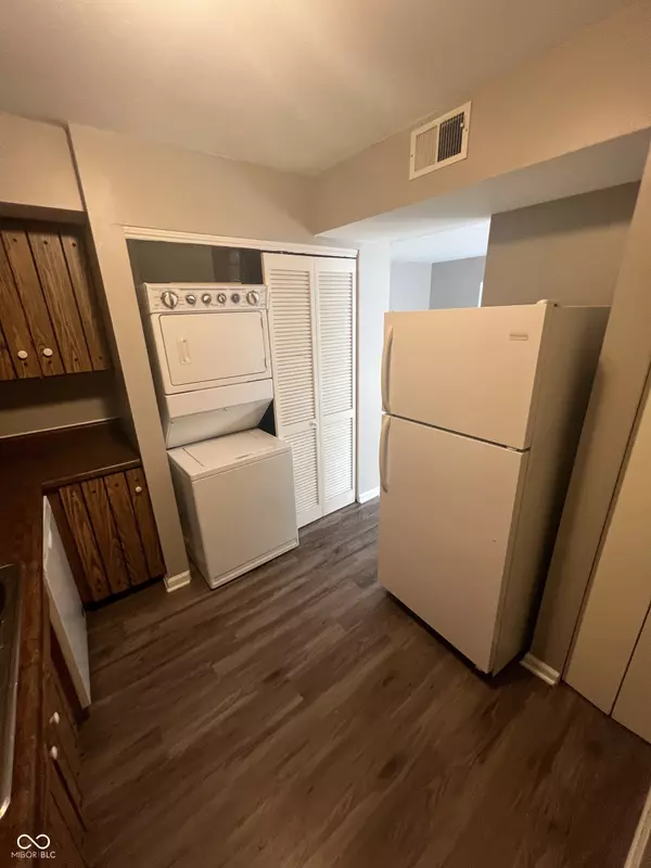 Lebanon, IN 46052,1320 Millerwood CT #4