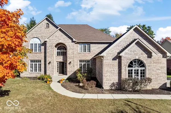 4873 Austin TRCE, Zionsville, IN 46077