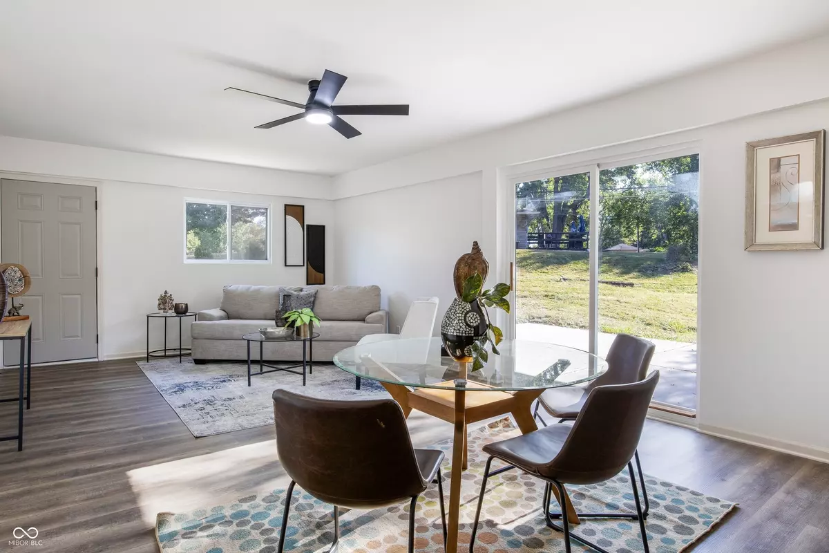 Indianapolis, IN 46226,4571 Devon DR