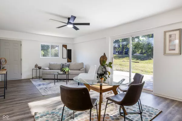 Indianapolis, IN 46226,4571 Devon DR