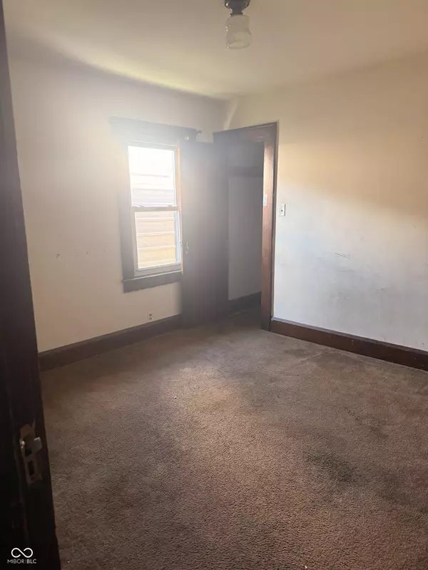 Anderson, IN 46016,1428 W 4th ST
