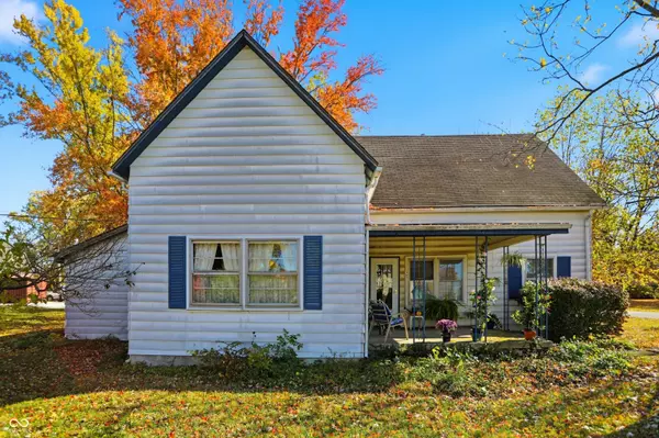 307 S Bowers ST, Whitestown, IN 46075