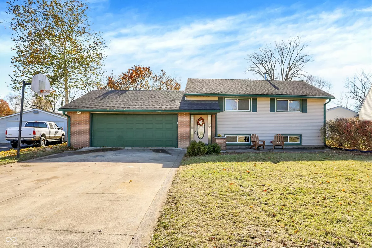 Shelbyville, IN 46176,921 Windsor DR