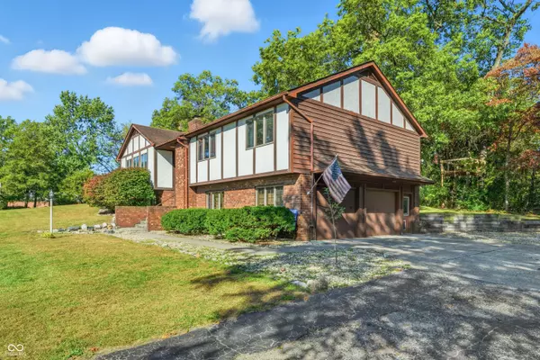 Demotte, IN 46310,6654 Mercedes LN