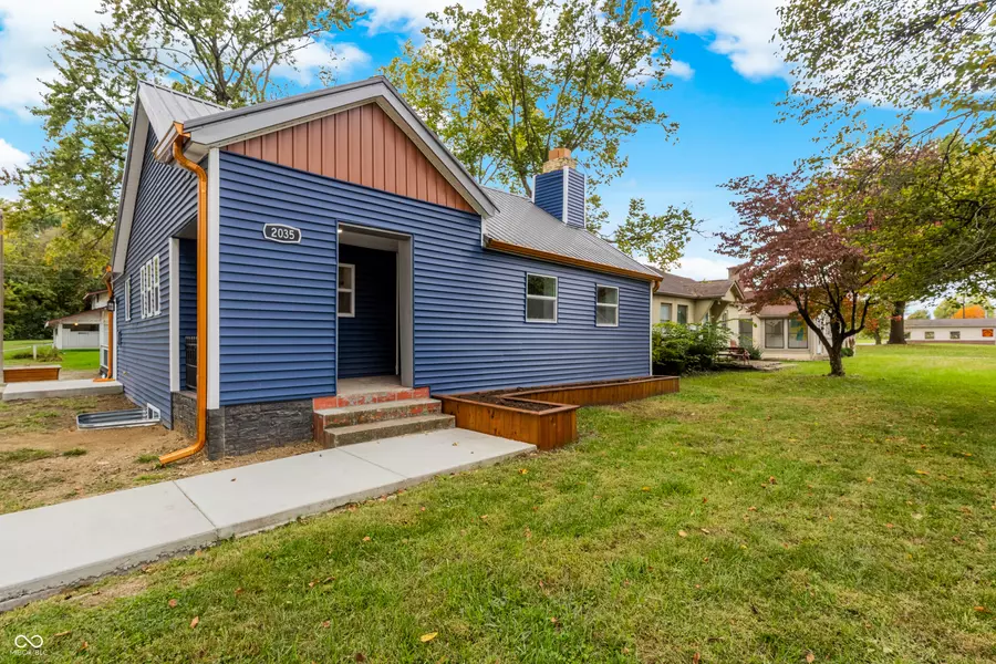 2035 10th ST, Columbus, IN 47201