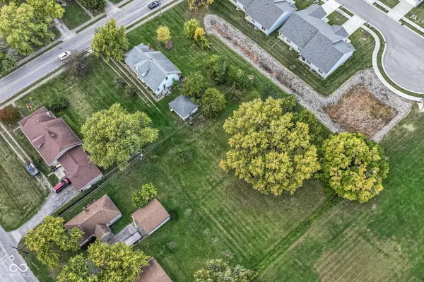 Beech Grove, IN 46107,415 N 17th AVE