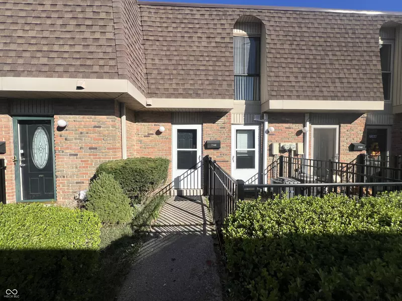 7348 Countrybrook DR, Indianapolis, IN 46260