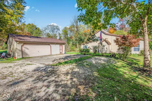 741 N County Line RD E, Gosport, IN 47433