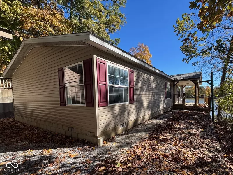 1457 Spirea CT, North Vernon, IN 47265