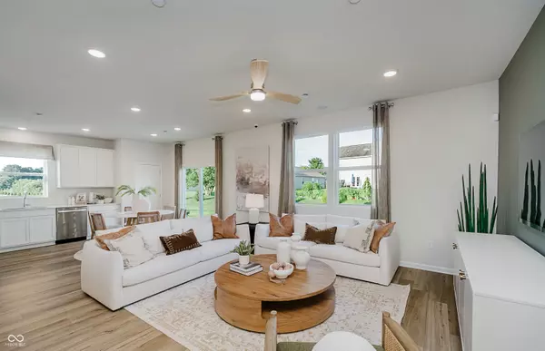 Whitestown, IN 46075,3902 Riverstone DR