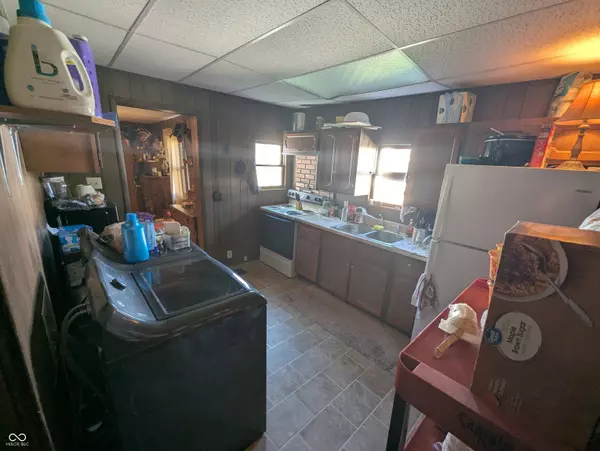 Knightstown, IN 46148,335/337 N Franklin ST