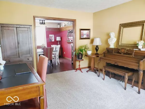 Indianapolis, IN 46239,11143 Oakspring CT