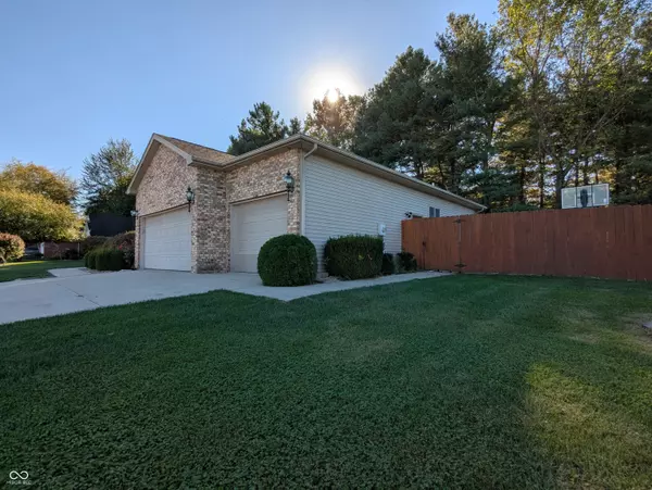 Seymour, IN 47274,268 Matthew DR