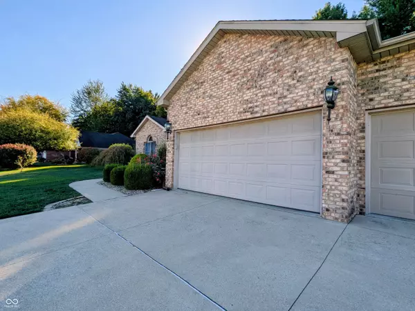 Seymour, IN 47274,268 Matthew DR