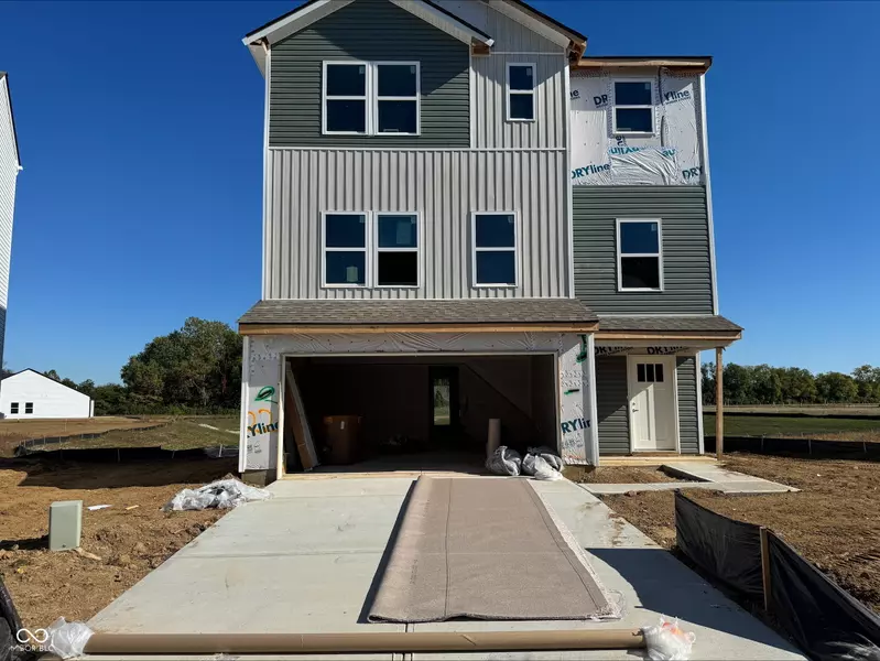 1971 Stella Rock CT, Columbus, IN 47201