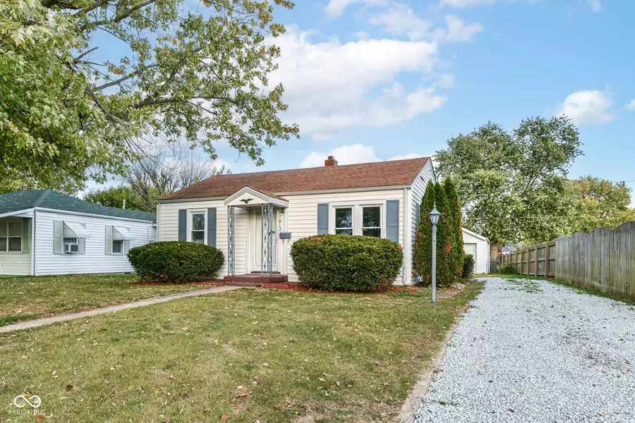 912 Crescent DR, Anderson, IN 46013