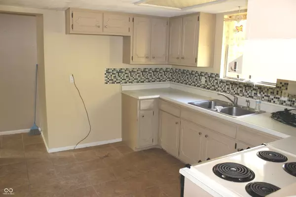 Cloverdale, IN 46135,1841 E County Road 1000 S