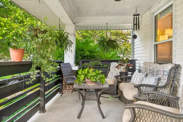 Seymour, IN 47274,727 W 2nd ST