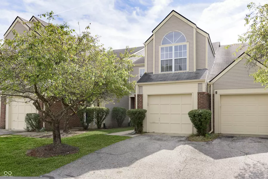 9481 Aberdare DR, Indianapolis, IN 46250