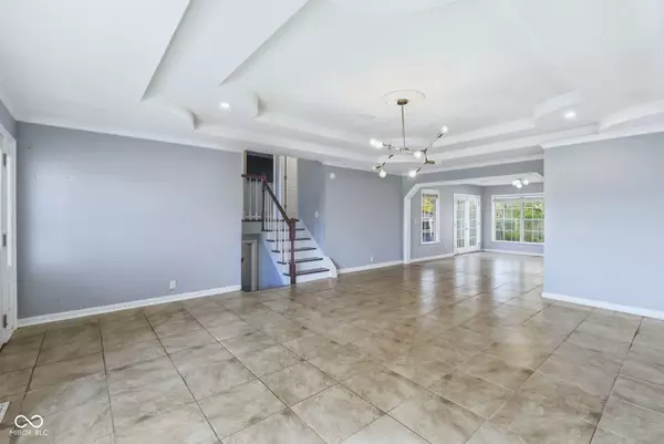 Indianapolis, IN 46235,4302 Burrwood DR