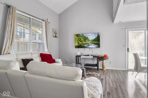 Indianapolis, IN 46268,2524 Chaseway CT