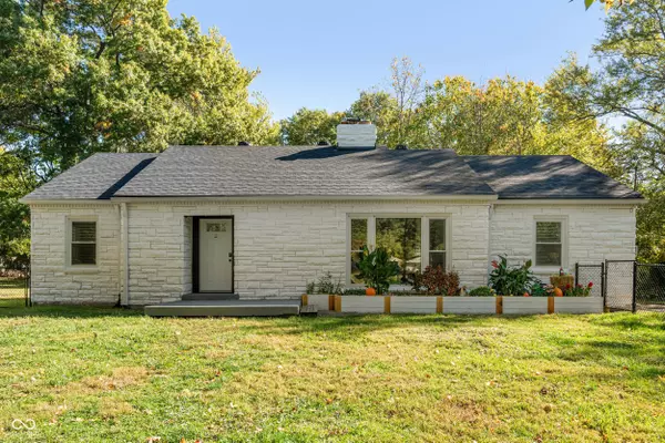 61 Delbrick LN, Indianapolis, IN 46229