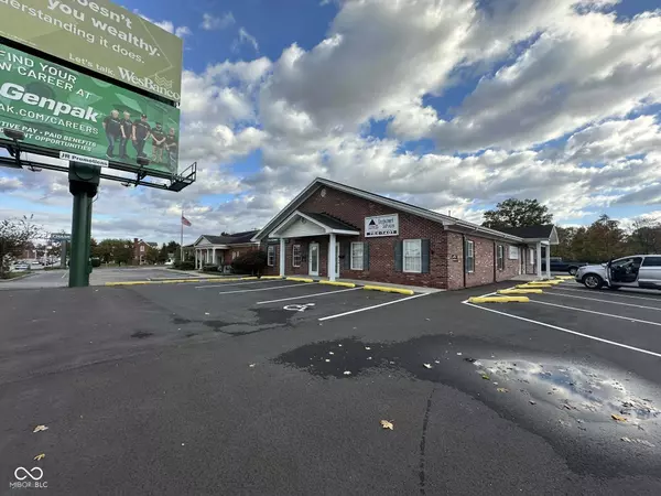 Scottsburg, IN 47170,941 W McClain AVE