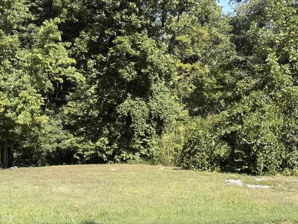 40 Lazy River RD, Cloverdale, IN 46120