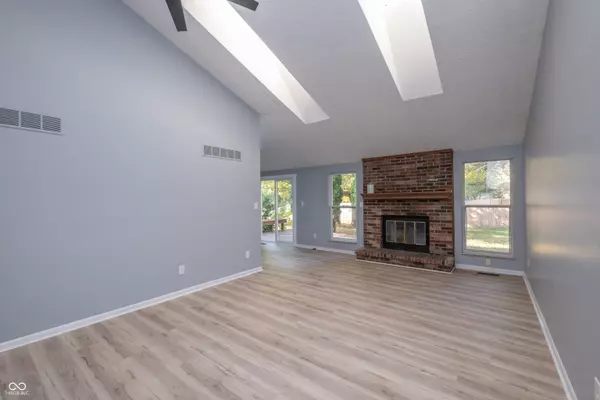 Indianapolis, IN 46256,9362 Helmsdale DR