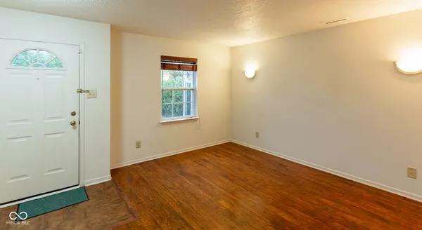 Indianapolis, IN 46231,2114 Southernwood LN