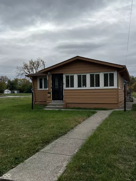 3025 E Minnesota ST, Indianapolis, IN 46203