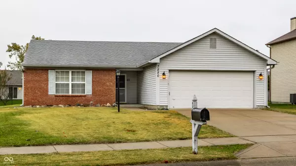 7550 Hidden Valley LN, Indianapolis, IN 46239