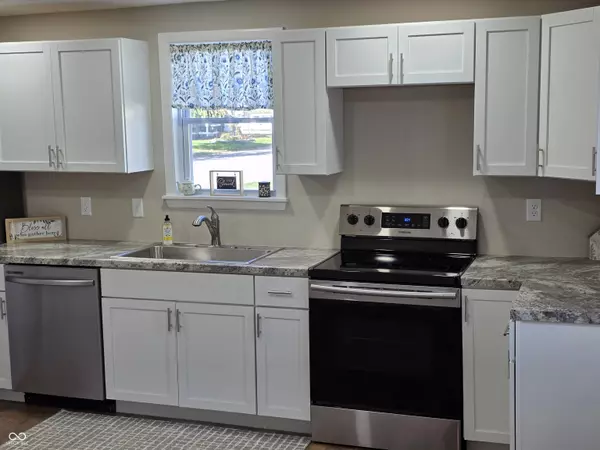 Mooresville, IN 46158,314 W Main ST