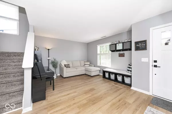 New Palestine, IN 46163,6922 W Briarwood BLVD