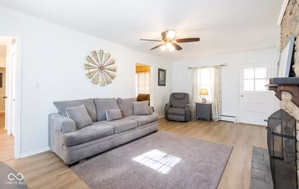 Indianapolis, IN 46220,5310 E 68th ST