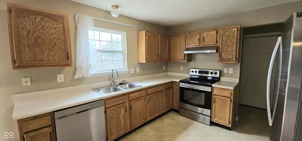 Columbus, IN 47201,3044 Rolling Hill DR