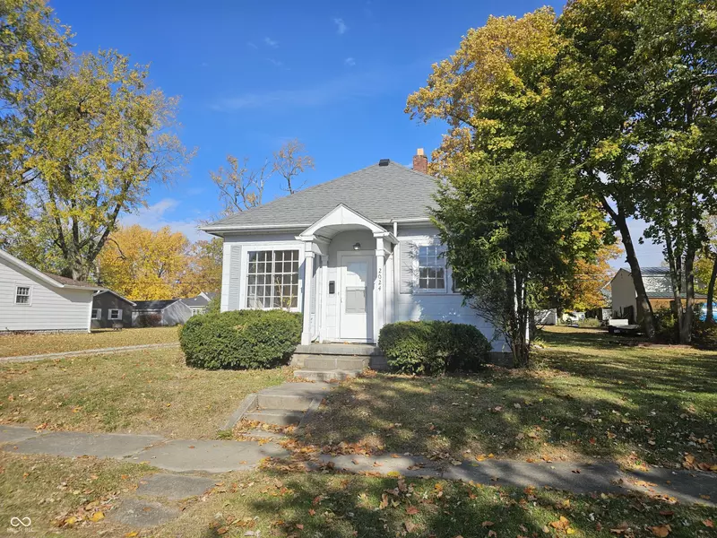 2024 N B ST, Elwood, IN 46036